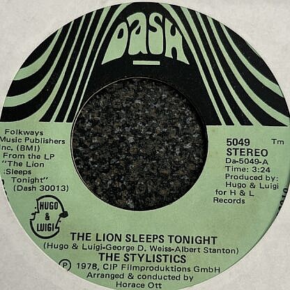 The Lion Sleeps Tonight|School For Lovers