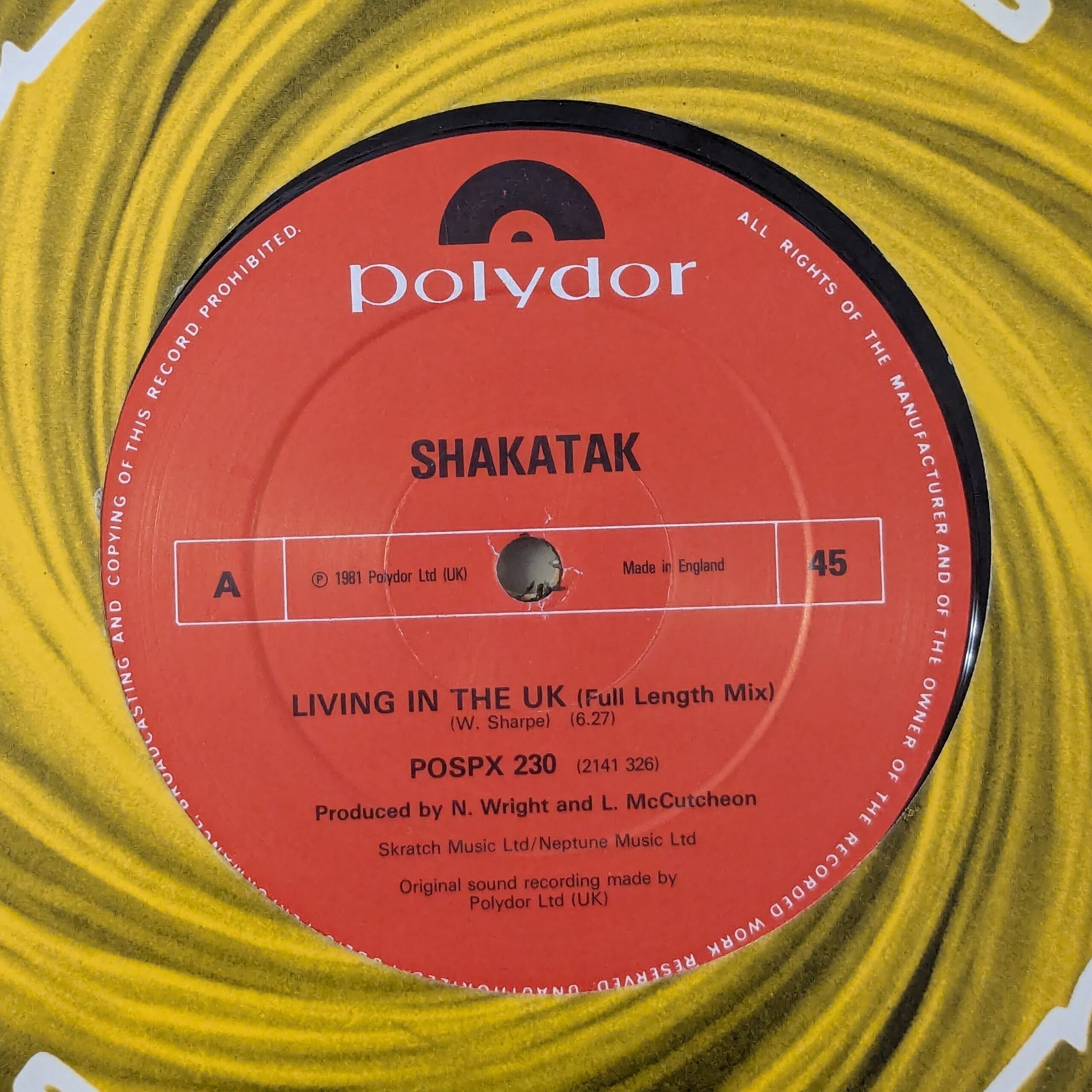 Livin In The UK/Espirrito