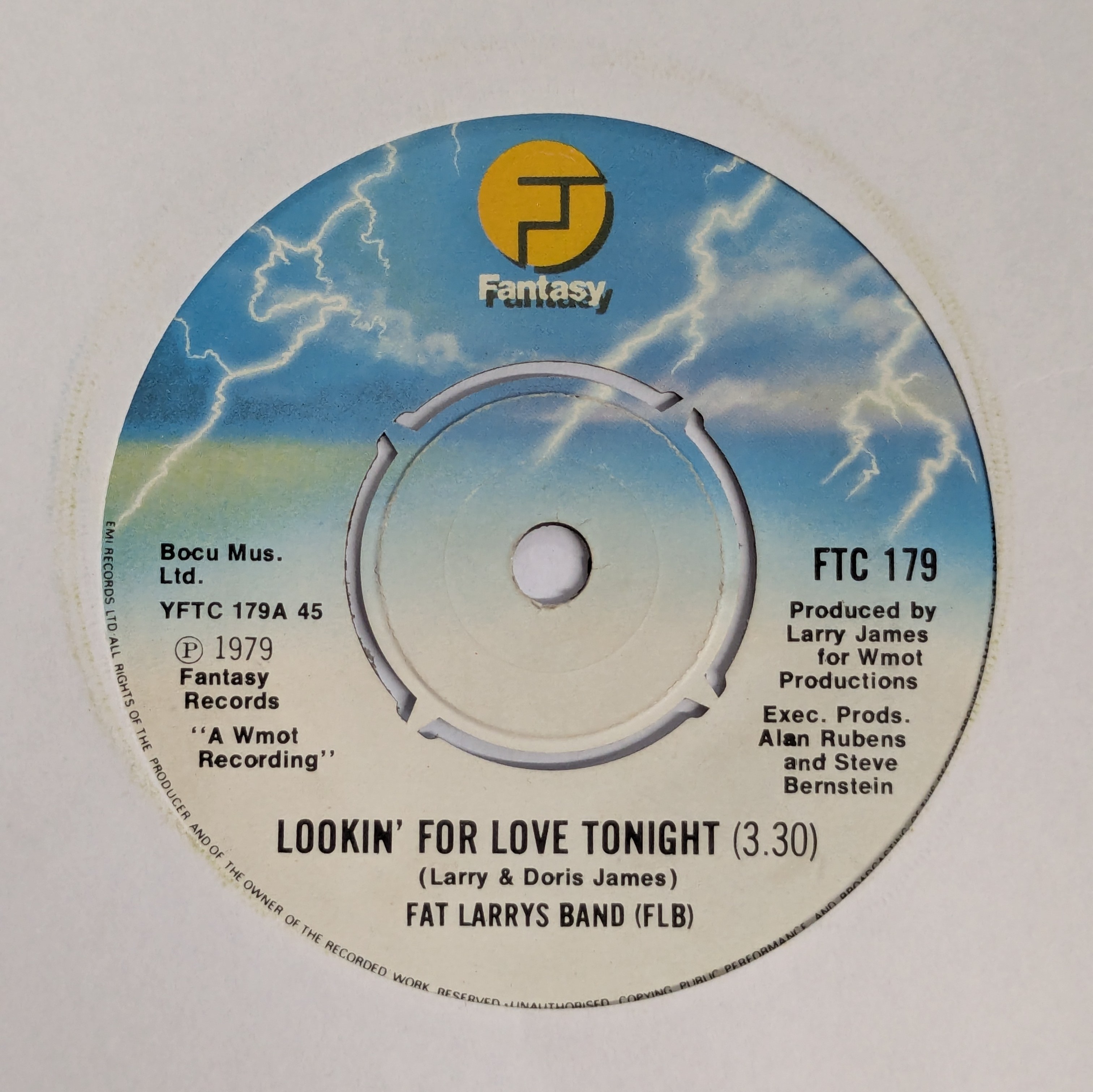 Lookin For Love Tonight / We Just Cant Get It Together